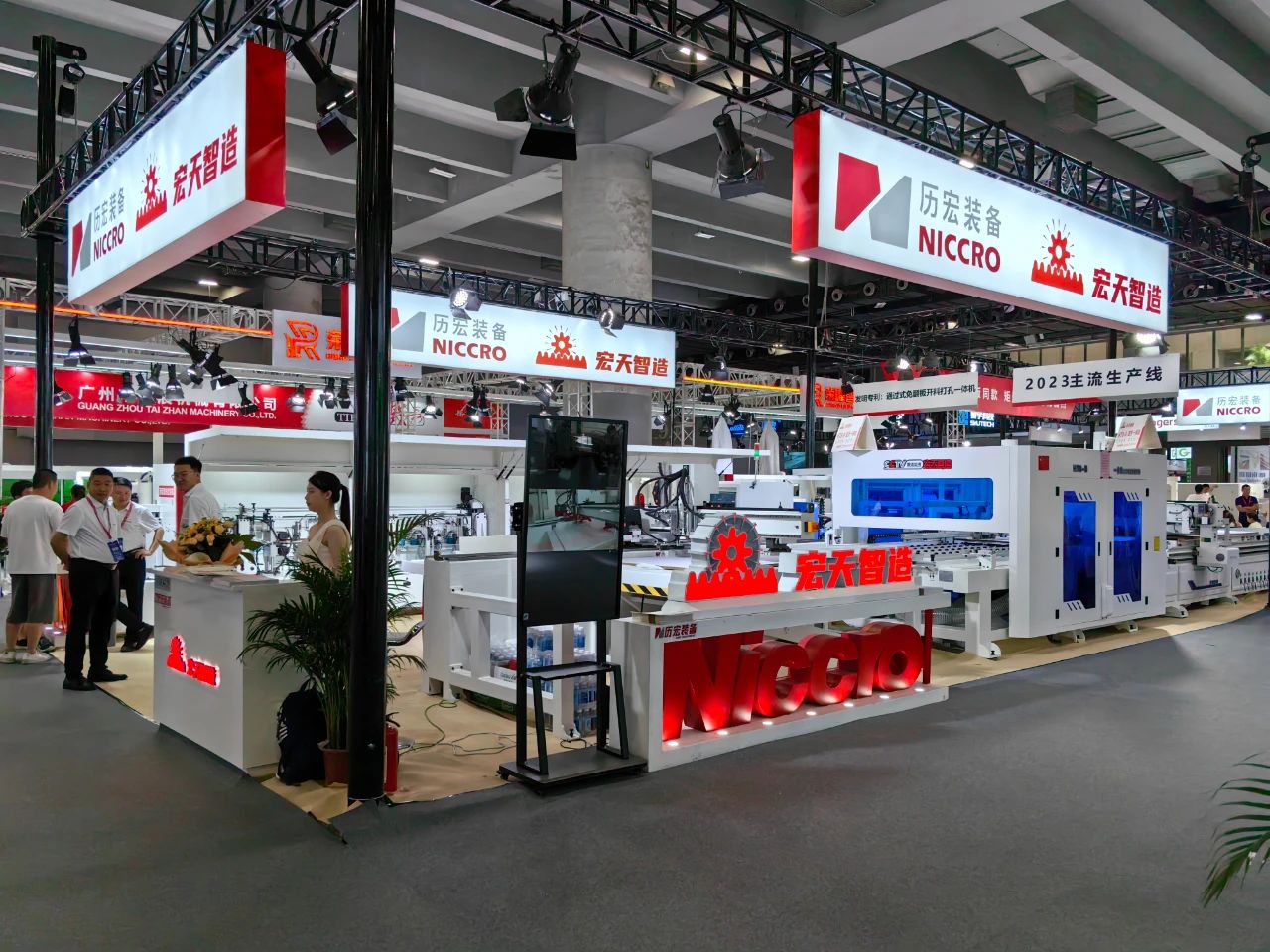 CBD 2025上海建博会|上海国际数控开料机展|首届虹桥设计周【官方网站】